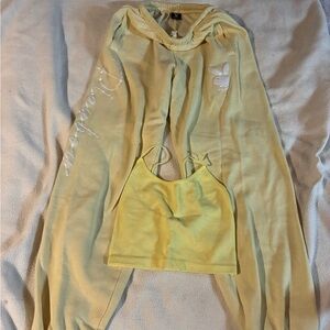 PLAYBOY Yellow Lounge Set